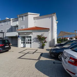 Crnekovic Tomislava 8 Apartmán Baška
